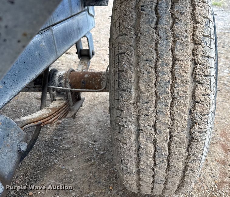 image for item DX5723 Concrete dump trailer