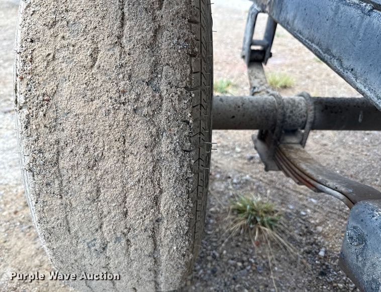 image for item DX5723 Concrete dump trailer