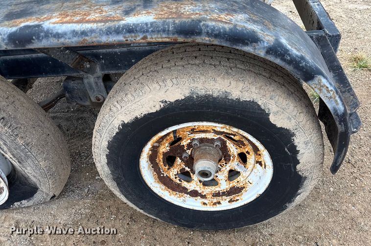 image for item DX5723 Concrete dump trailer