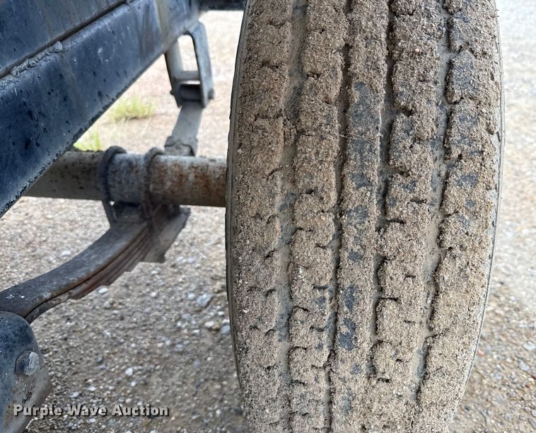 image for item DX5723 Concrete dump trailer