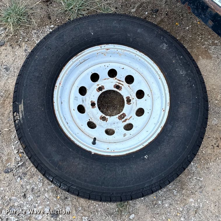 image for item DX5723 Concrete dump trailer