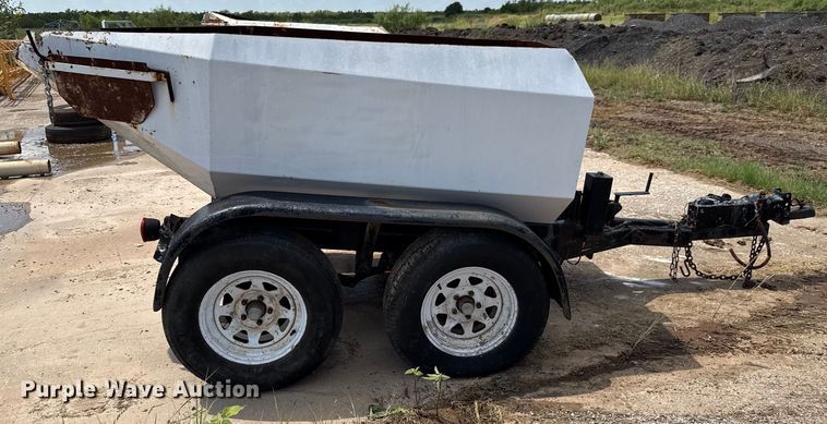 image for item DX5724 Concrete dump trailer