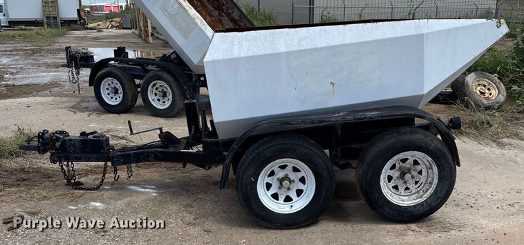 image for item DX5724 Concrete dump trailer