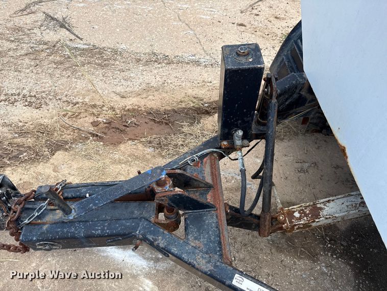 image for item DX5724 Concrete dump trailer