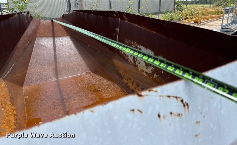 image for item DX5724 Concrete dump trailer