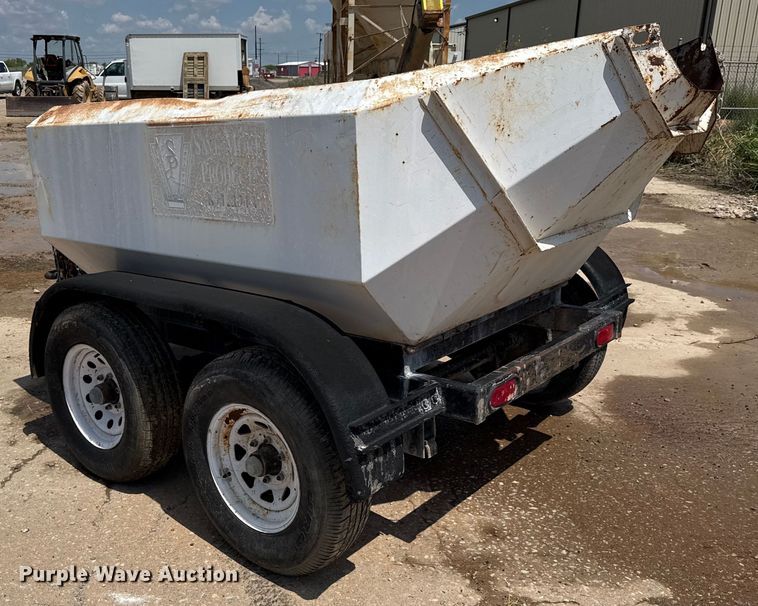 image for item DX5725 Concrete dump trailer