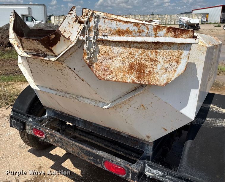 image for item DX5725 Concrete dump trailer