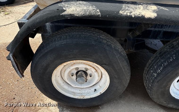 image for item DX5725 Concrete dump trailer