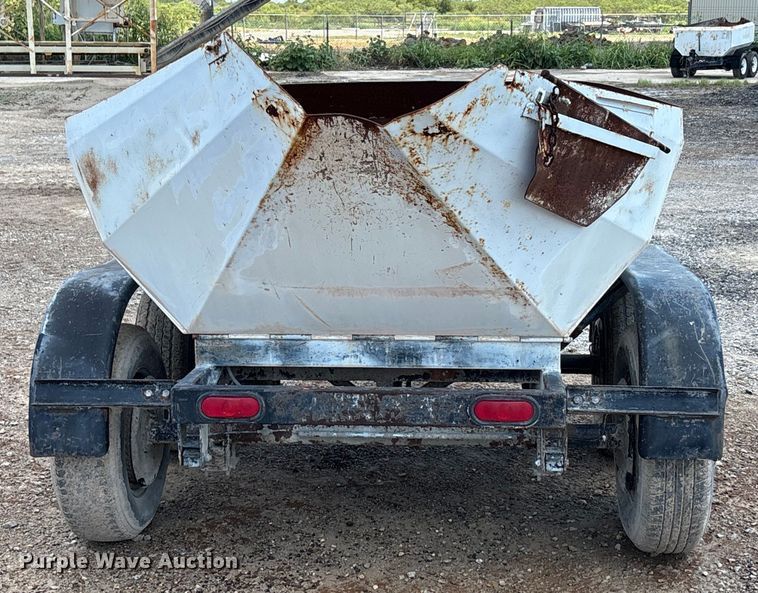 image for item DX5726 Concrete dump trailer