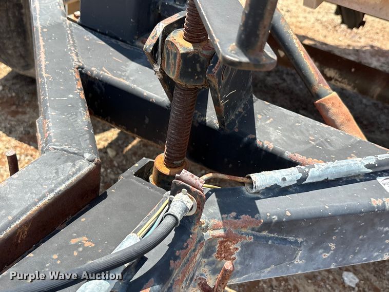 image for item DX5726 Concrete dump trailer