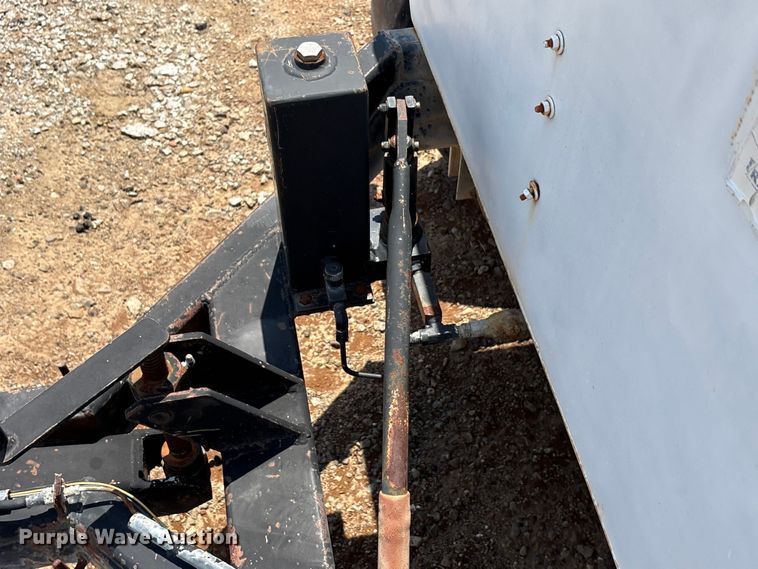 image for item DX5726 Concrete dump trailer