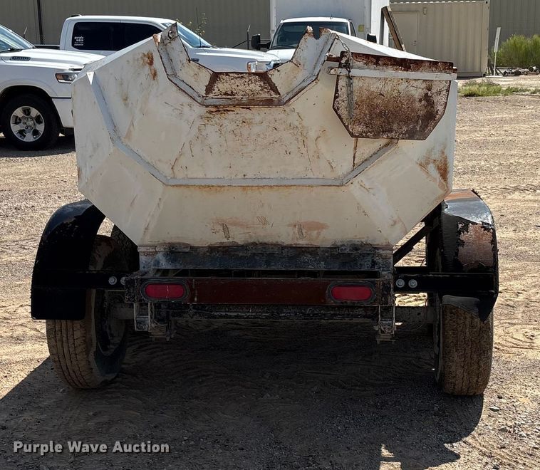 image for item DX5727 Concrete dump trailer