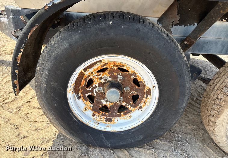 image for item DX5727 Concrete dump trailer