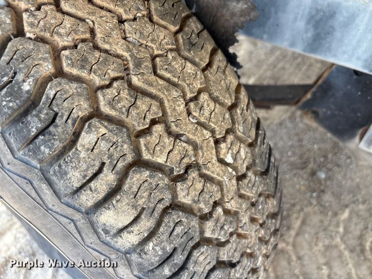 image for item DX5727 Concrete dump trailer