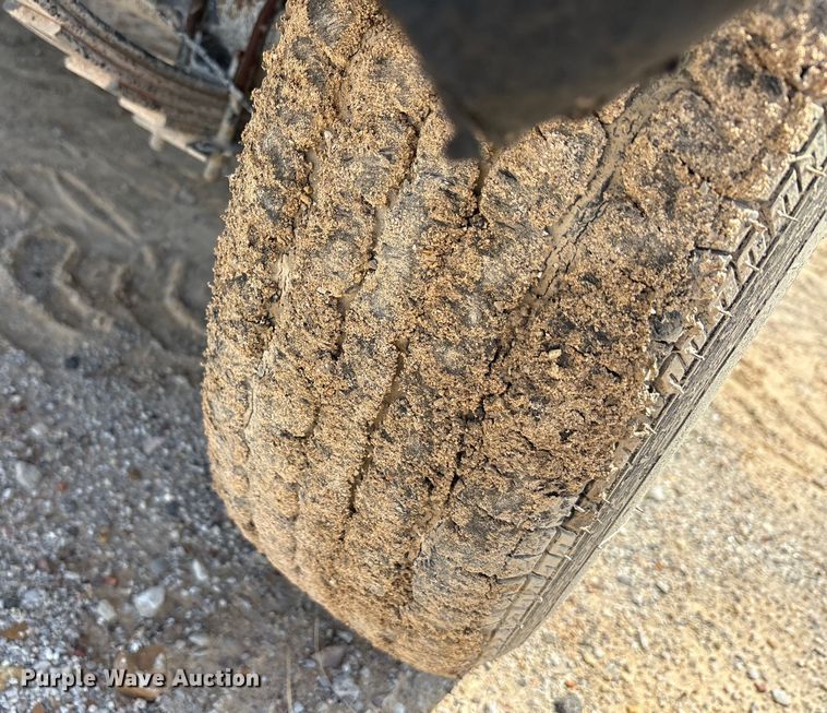 image for item DX5727 Concrete dump trailer