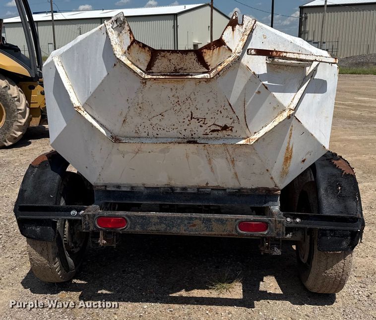 image for item DX5728 Concrete dump trailer