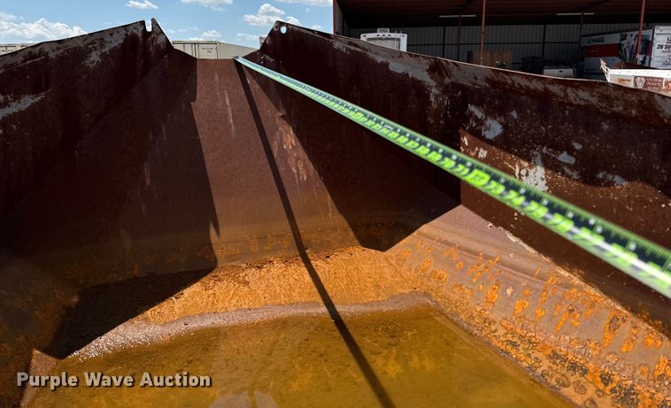 image for item DX5728 Concrete dump trailer