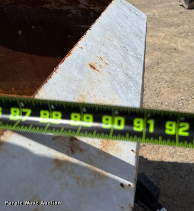 image for item DX5728 Concrete dump trailer