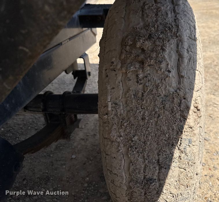 image for item DX5728 Concrete dump trailer