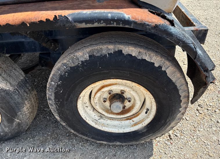 image for item DX5728 Concrete dump trailer