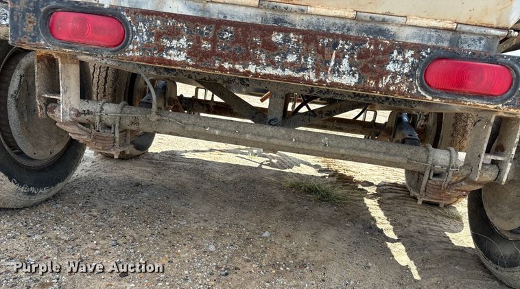 image for item DX5729 Concrete dump trailer