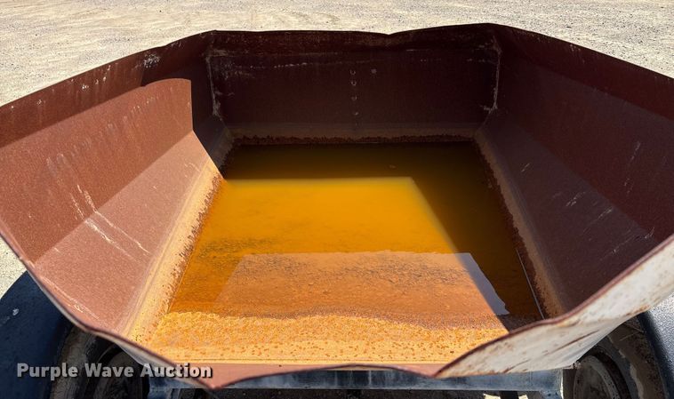 image for item DX5730 Concrete dump trailer