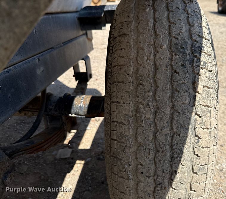 image for item DX5731 Concrete dump trailer