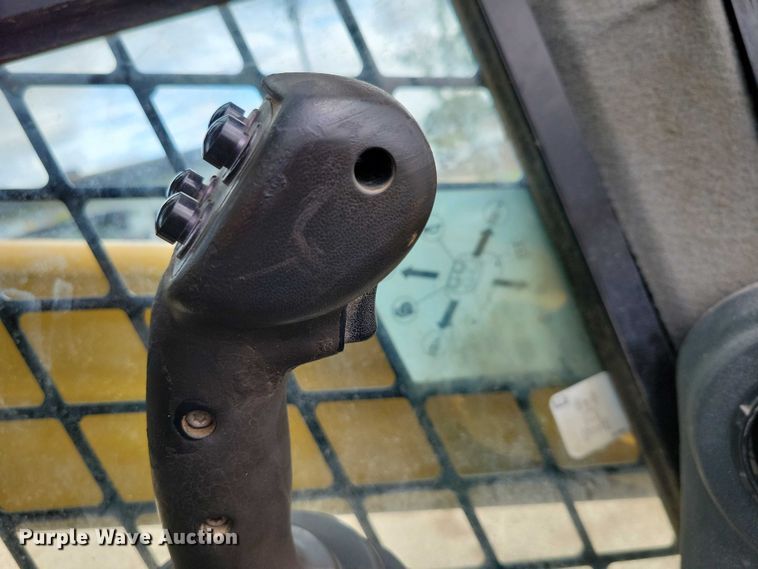 image for item DX7213 2017 Caterpillar 289D tracked skid steer loader