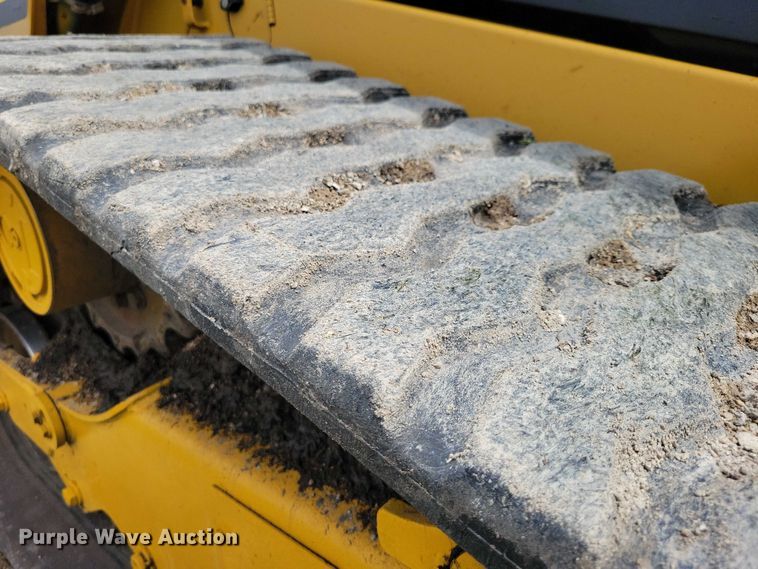 image for item DX7213 2017 Caterpillar 289D tracked skid steer loader