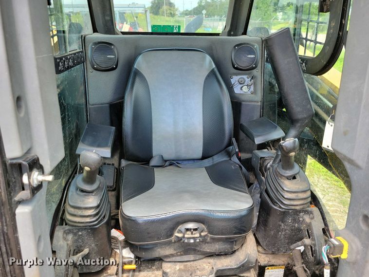 image for item DX7214 2023 ASV RT-65 tracked skid steer loader
