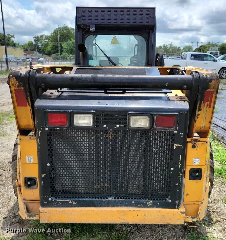 image for item DX7215 2020 Mustang 4200V skid steer loader