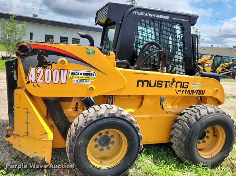 image for item DX7215 2020 Mustang 4200V skid steer loader