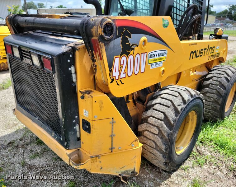 image for item DX7215 2020 Mustang 4200V skid steer loader