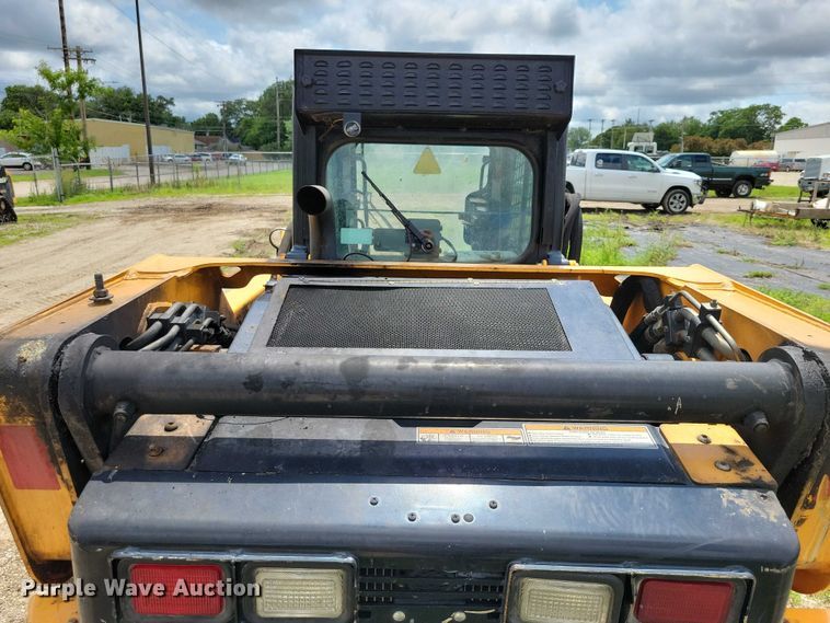 image for item DX7215 2020 Mustang 4200V skid steer loader