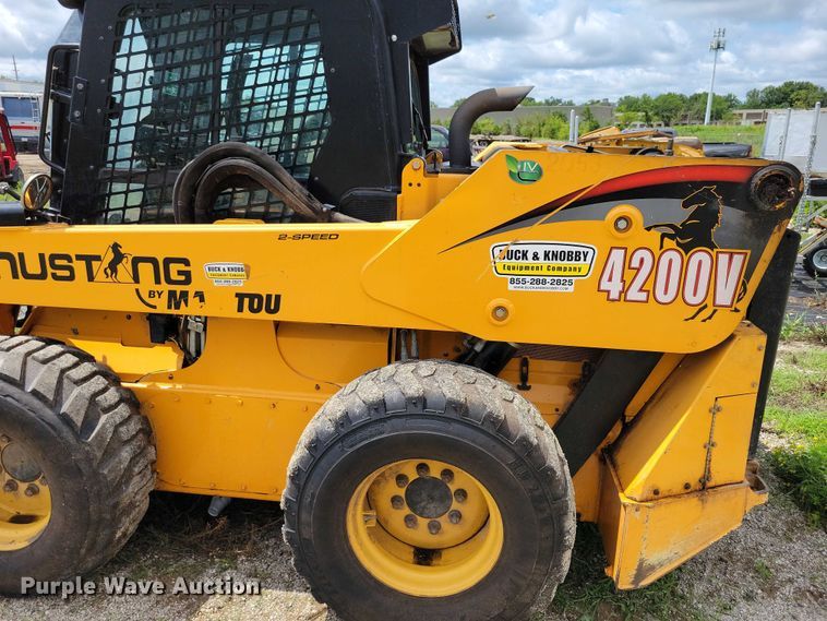 image for item DX7215 2020 Mustang 4200V skid steer loader