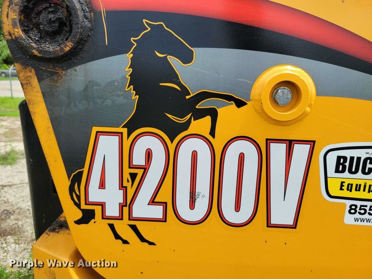 image for item DX7215 2020 Mustang 4200V skid steer loader