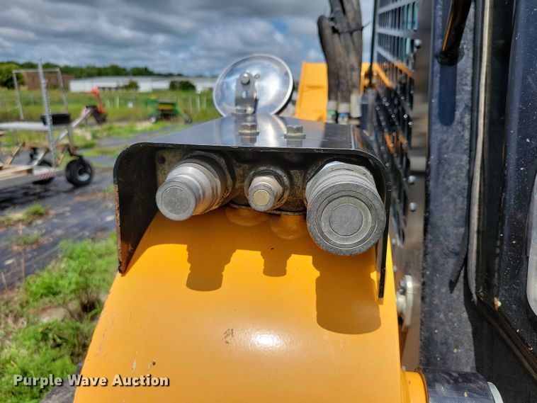 image for item DX7215 2020 Mustang 4200V skid steer loader