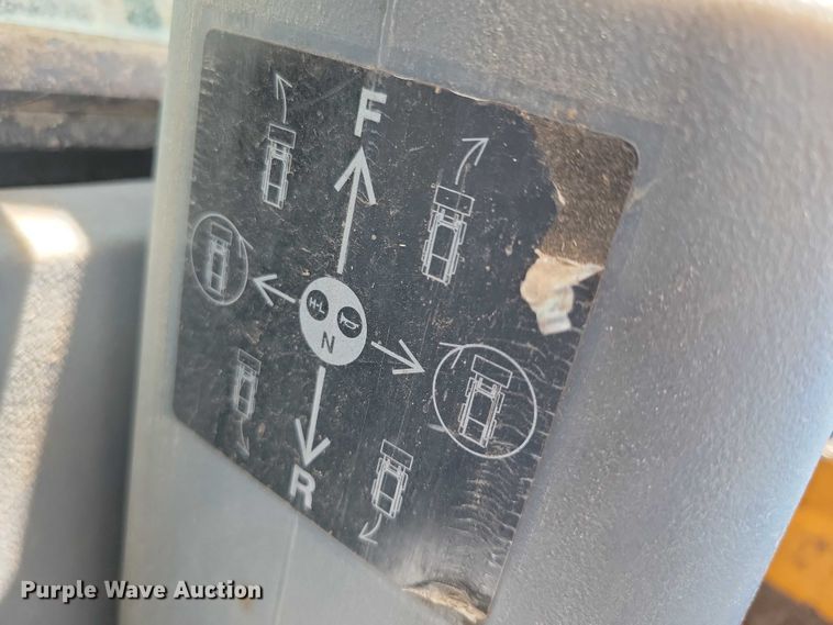 image for item DX7215 2020 Mustang 4200V skid steer loader