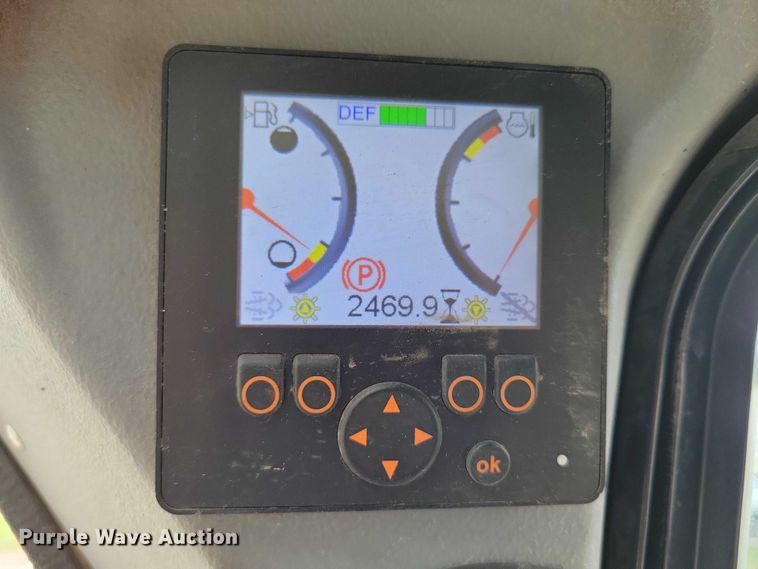 image for item DX7215 2020 Mustang 4200V skid steer loader