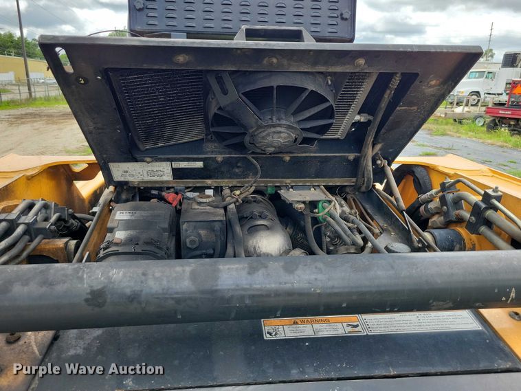 image for item DX7215 2020 Mustang 4200V skid steer loader