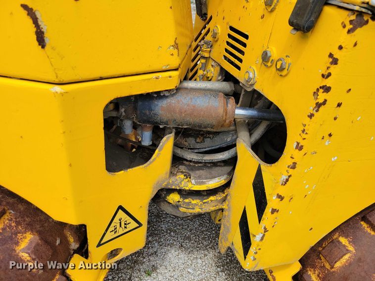 image for item DX7216 2009 Multiquip Rammax RX 1510-CI trench compactor