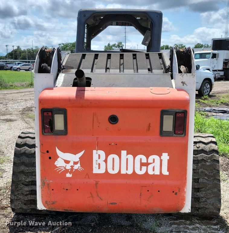 image for item DX7217 2005 Bobcat T250 tracked skid steer loader