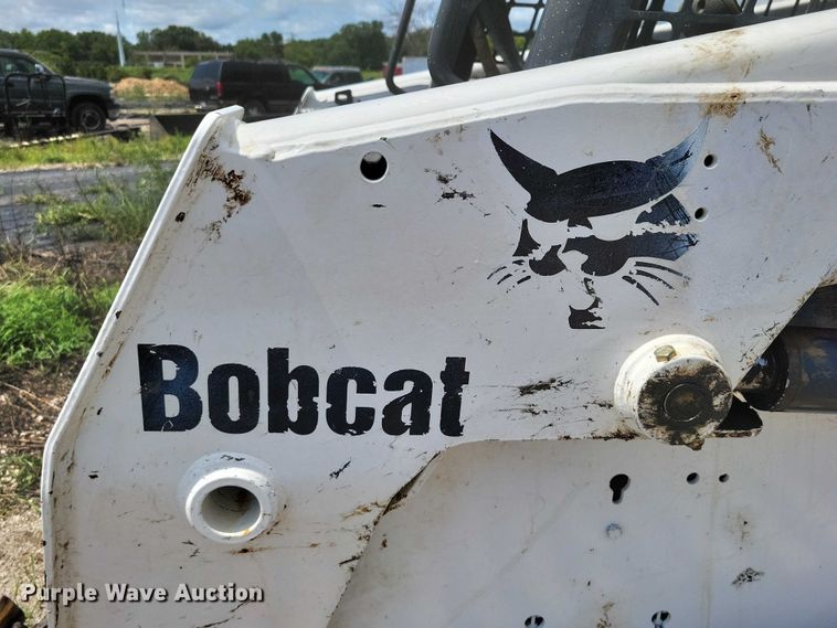 image for item DX7217 2005 Bobcat T250 tracked skid steer loader