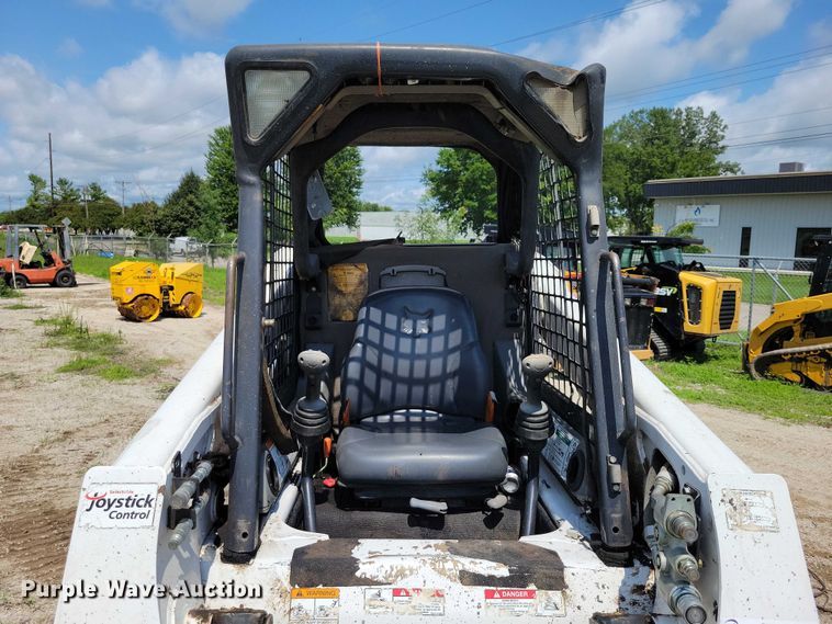 image for item DX7217 2005 Bobcat T250 tracked skid steer loader