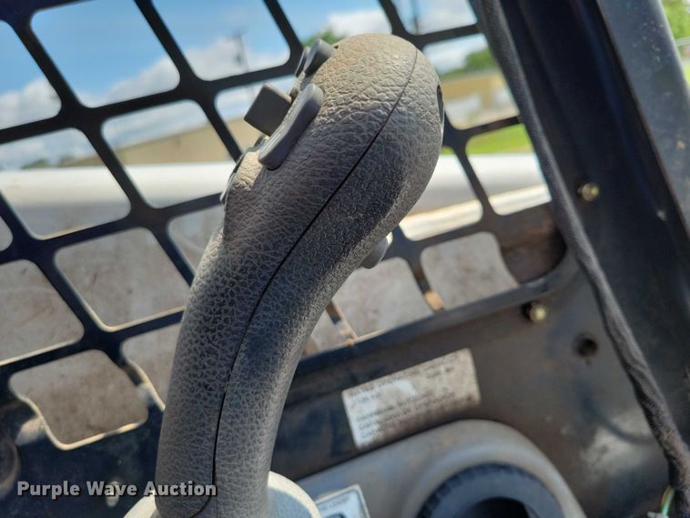 image for item DX7217 2005 Bobcat T250 tracked skid steer loader