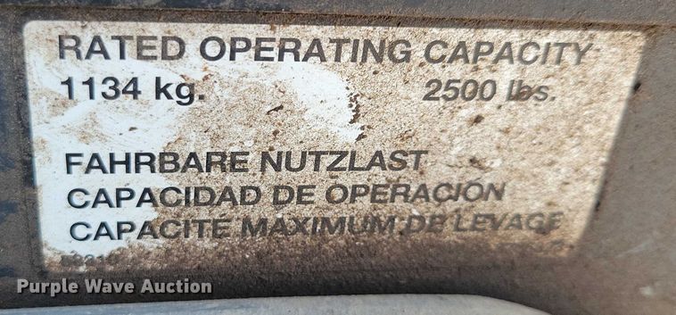 image for item DX7217 2005 Bobcat T250 tracked skid steer loader