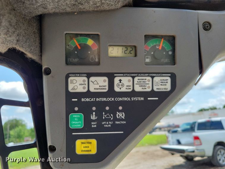 image for item DX7217 2005 Bobcat T250 tracked skid steer loader