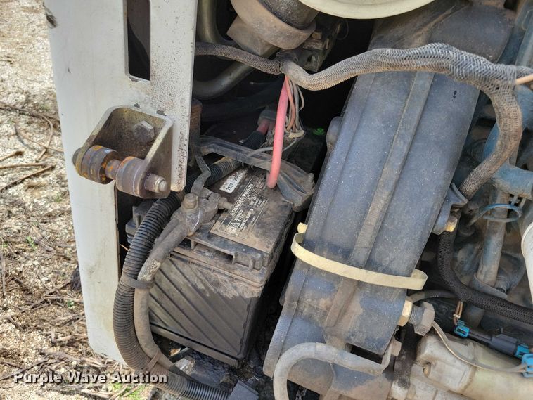 image for item DX7217 2005 Bobcat T250 tracked skid steer loader