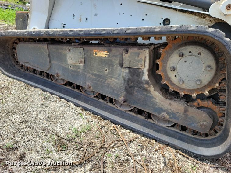 image for item DX7217 2005 Bobcat T250 tracked skid steer loader