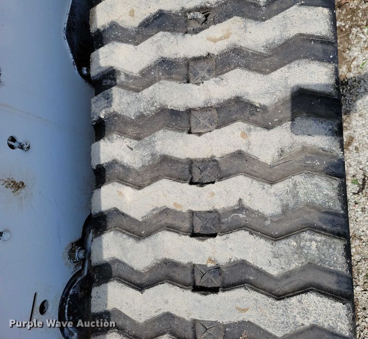 image for item DX7217 2005 Bobcat T250 tracked skid steer loader